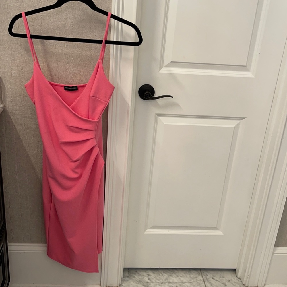 Pretty Little Thing….Hot Pink….Size Small 💕